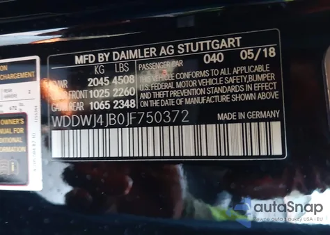 2018 Mercedes-Benz C 300 z USA, uszkodzony, nr VIN WDDWJ4JB0JF750372